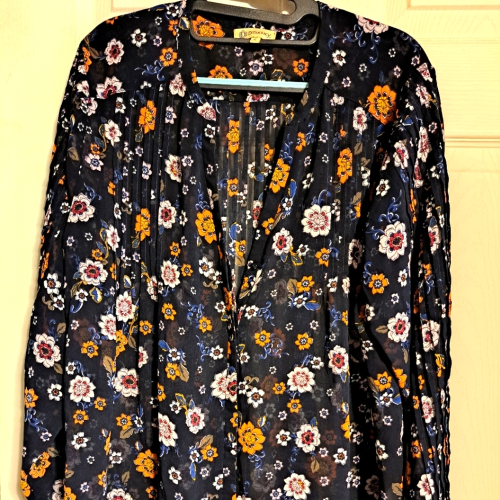 Democracy Pleated Blue Flowered Blouse 👚